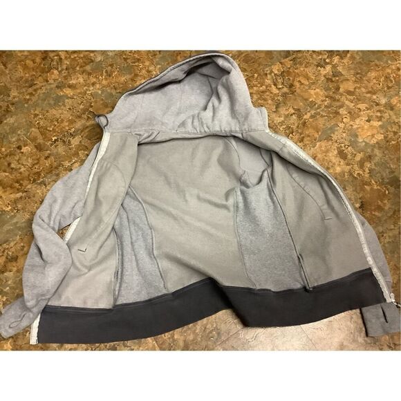 7* LULULEMON SCUBA RARE 2 TONE GRAY FLEECE LINED HOOD HOODIE SWEATSHIRT JACKET 8 - Picture 7 of 8